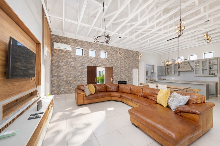 4 Bedroom Property for Sale in Xanadu Nature Estate North West